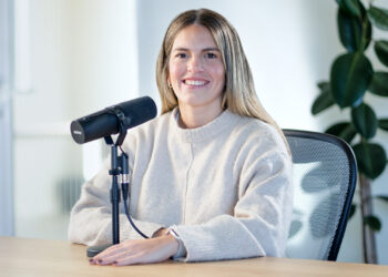 Mamá, futbolista y pionera: ser mamá sin renunciar al fútbol – Camila Gómez Ares #09